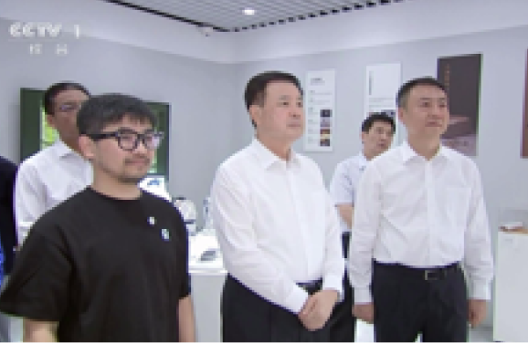 公安部部长实地参观